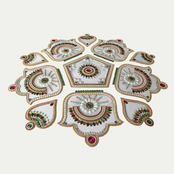 ad modern kundan rangoli