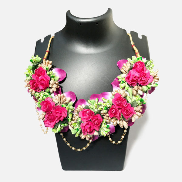 A Flower Jewellery Set